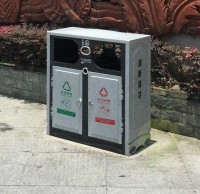 玻璃鋼戶(hù)外經(jīng)典分類(lèi)垃圾桶