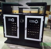 分類垃圾桶廠家定制鋼板沖孔垃圾桶，發(fā)貨于西安景區(qū)