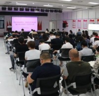 黨建引領(lǐng)新時(shí)尚，垃圾分類齊參與