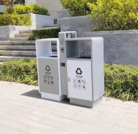 揭秘?zé)徜N(xiāo)背后街道不銹鋼分類(lèi)垃圾桶的魅力