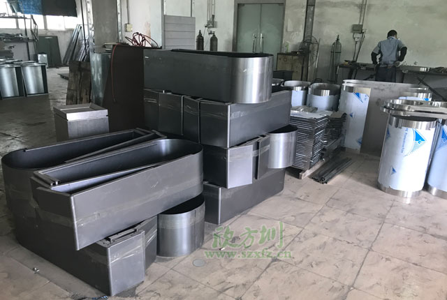 玻金塑紙分類垃圾桶生產圖